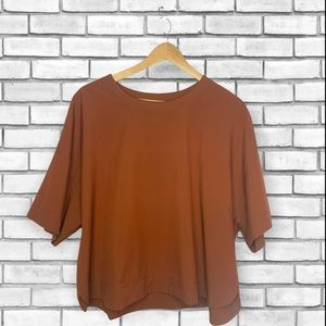 ⭐️NWOT Women's StretchTech Quick Dry Cropped Tee Size XL Color: Copper Moon